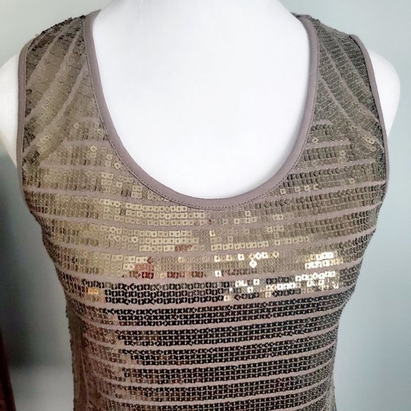 * STUNNING * Sequined Tank Top | Scoop Neck | Hollywood Glam NYE Holiday Party - Picture 4 of 8
